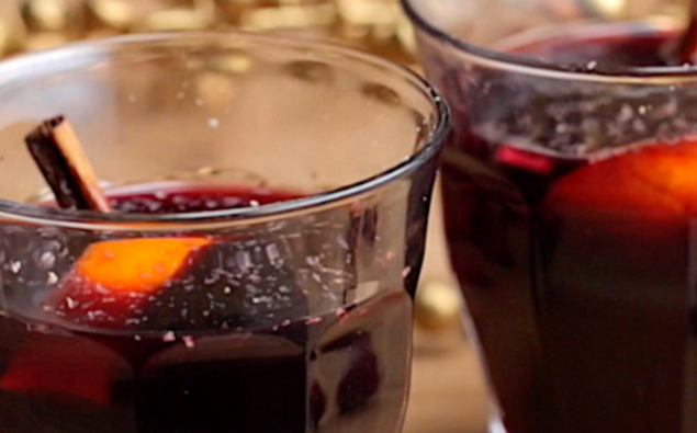 Crock pot mulled wine recipe