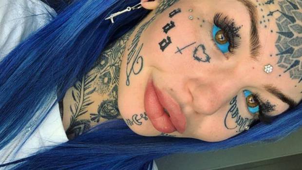 Woman inspired to tattoo her eyes like model Amber Luke goes blind |  news.com.au — Australia's leading news site